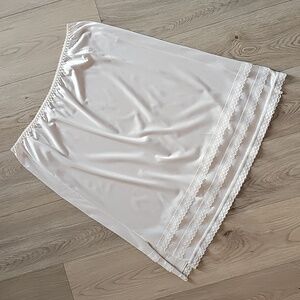 Vintage‎ Nylon Underskirt Half / Midi Slip Skirt With Lace Trim, XL *Staining